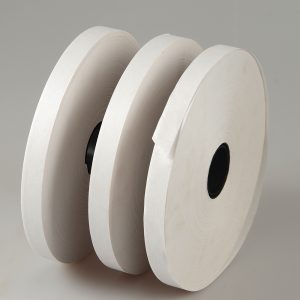 رول سيلوفان ملون بالحليب