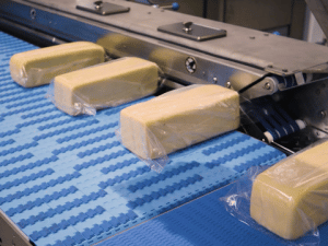 الجبن المعبأ بالفراغ