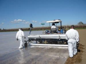 ضدعفونی خاک با نایلون