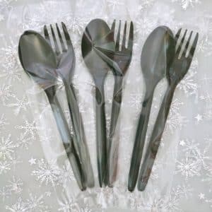 قاشق و چنگال یکبار مصرف مشکی در بسته بندی پلاستیکی شفاف