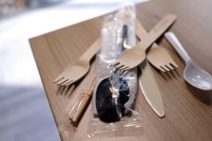 بسته بندی قاشق و چنگال یکبار مصرف