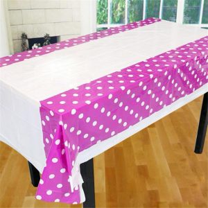 طاولة بلاستيكية يمكن التخلص منها